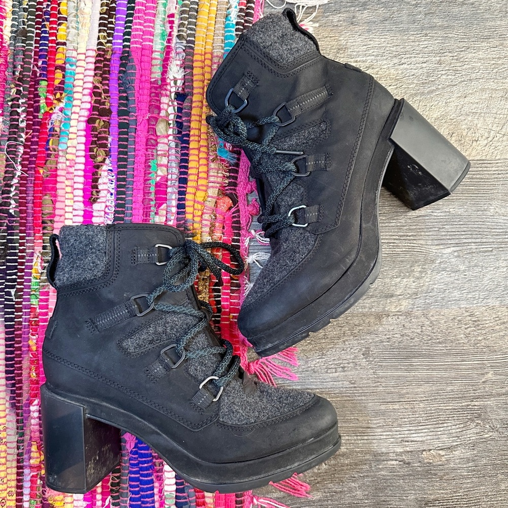 SOREL black / gray Blake waterproof leather heeled lace up ankle boots 8.5